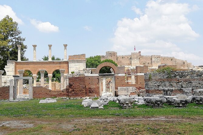 All Inclusive Private Half-Day Ephesus and Sirince Village Tour with Lunch - Library of Celsus and the Grand Theatre: What to Look For