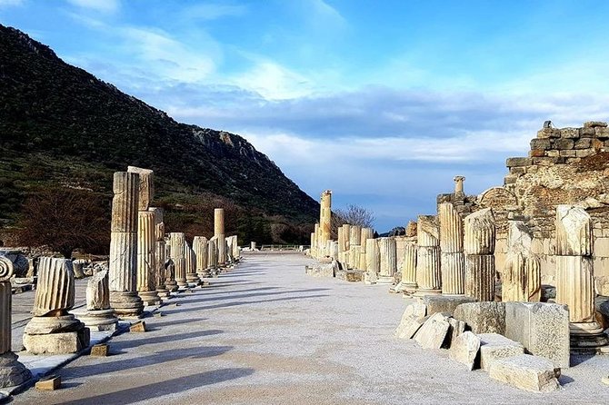 BEST SELLER EPHESUS TOUR FOR CRUISERS Skip Line and OnTime Return - Handicrafts, Pigeon Island, and a Panoramic Kusadasi Drive