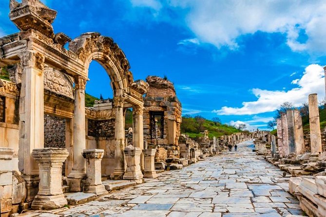 Ephesus Tour with House of Virgin Mary - Getting There Comfortably: Pickup, Air Conditioning, and a Separate Driver