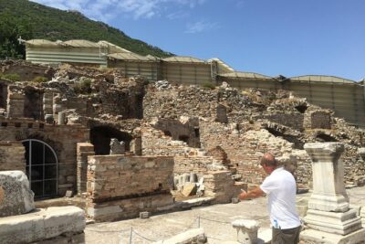 Ephesus Walking Tour - Temple of Hadrian and the Library of Celsus: what you’re really looking at