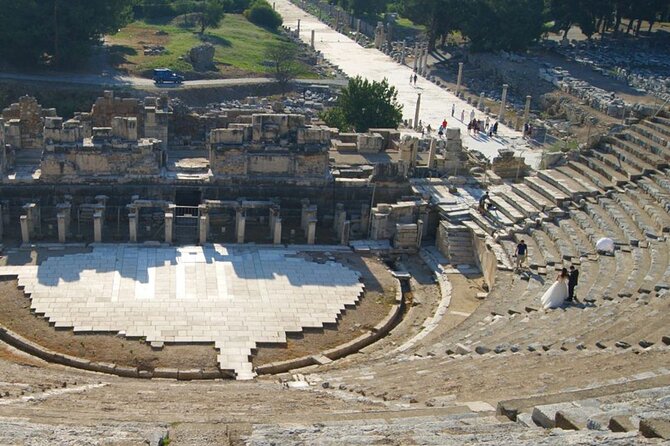 Explore history with Ephesus tour and relax with Turkish Bath! - Lunch Break: What You Can Expect Between Ruins and Heat