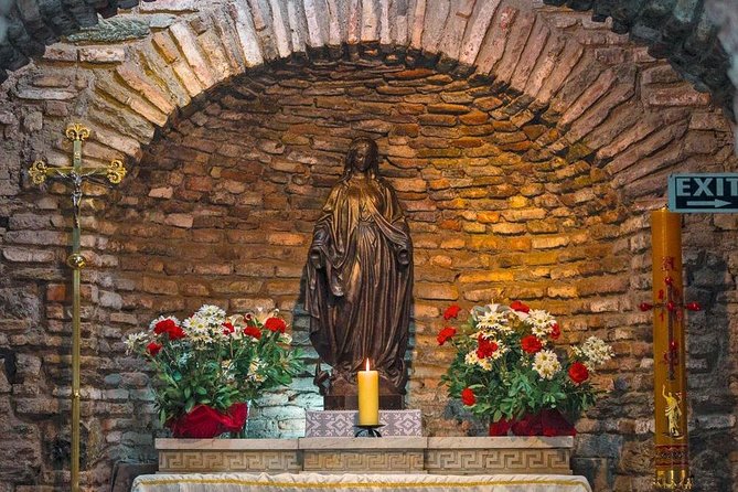 FOR CRUISERS: Ephesus Tour From Kusadası Port By Locals - St John’s Church area: religion, burial tradition, and Justinian’s big plan