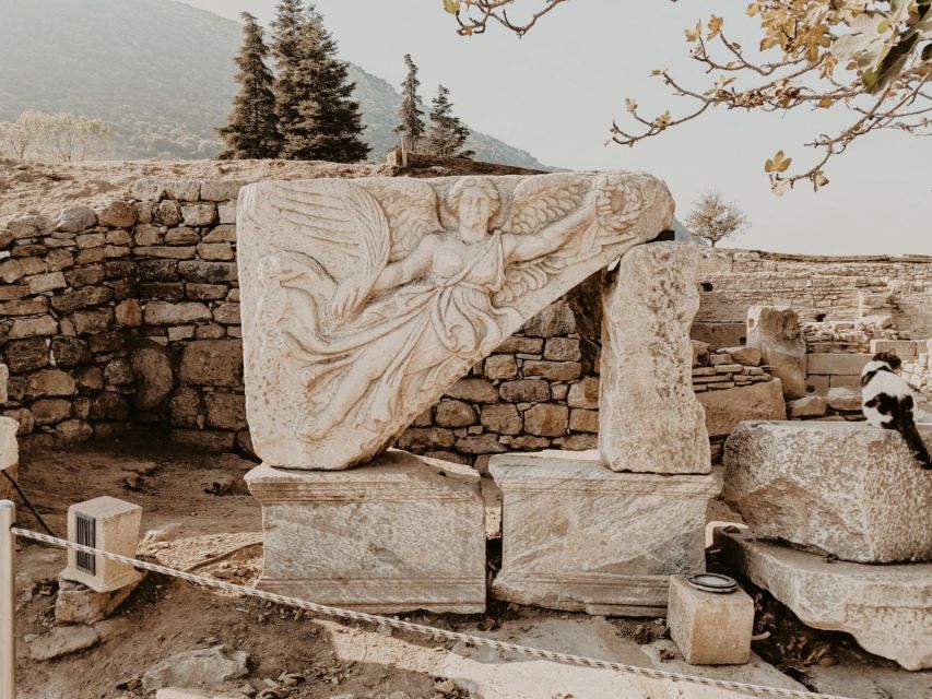 From Kusadasi : Private Ephesus Tour by Local - Selçuk break time: how to use your hour without wasting the day