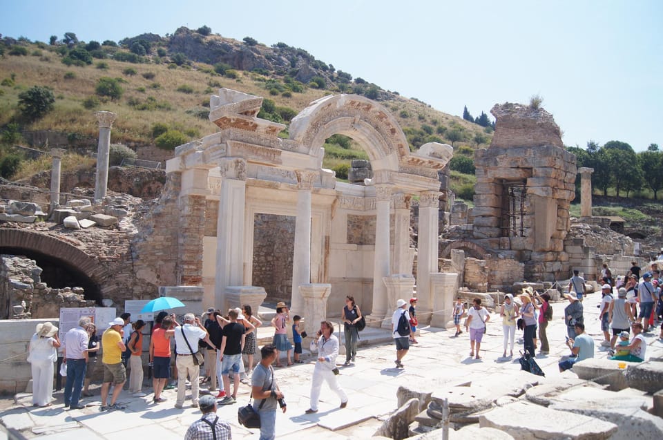 Guided Icmeler Ephesus Tour w/ Breakfast & Lunch - UNESCO Ephesus With a Guide: Celsus, Hadrian, and the Great Theater
