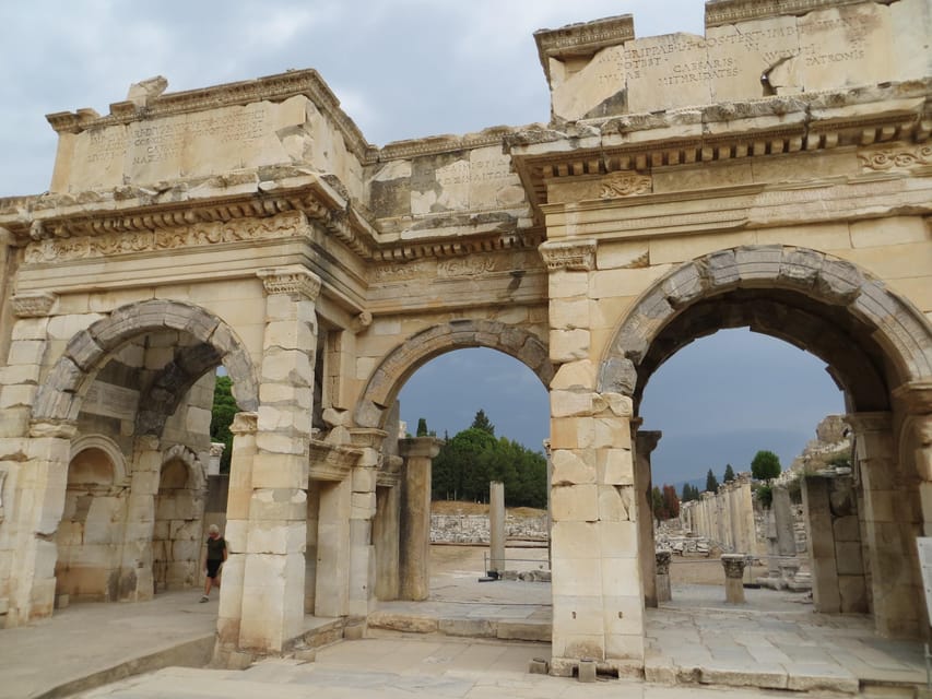 Guided Icmeler Ephesus Tour w/ Breakfast & Lunch - Lunch in Selcuk: Local Food Break That Doesn’t Feel Like a Tax