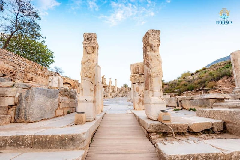 Highlights of Turkey 9 Days Private Tour - Day five: Kusadası to Pamukkale and Hierapolis terraces and hot springs