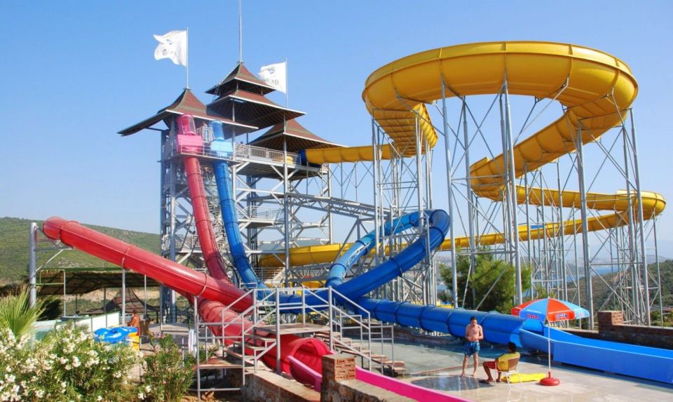 Kusadasi: Adaland AquaPark Entry Ticket - Tubing and twists: Black Hole, Yellow Python, and friends