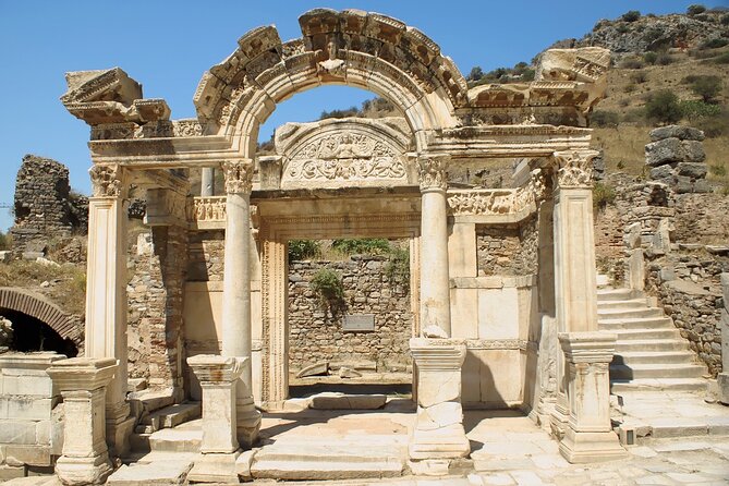 Kusadasi Ephesus Full Day Tour With Lunch & Professional Guide - Stop 4: Meryemana (House of the Virgin Mary) and its quiet power
