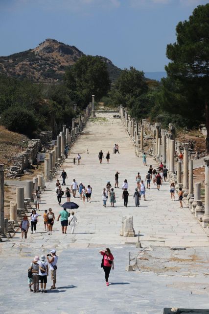 KUSADASI PORT: House of Mary, Ephesus and Atemis Temple Tour - Selçuk break time: using the pause wisely