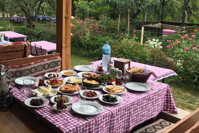 Kusadasi Selcuk Ephesus Gourmet and Street Food Tour - A Food-First Route Through Kuşadası and Selçuk