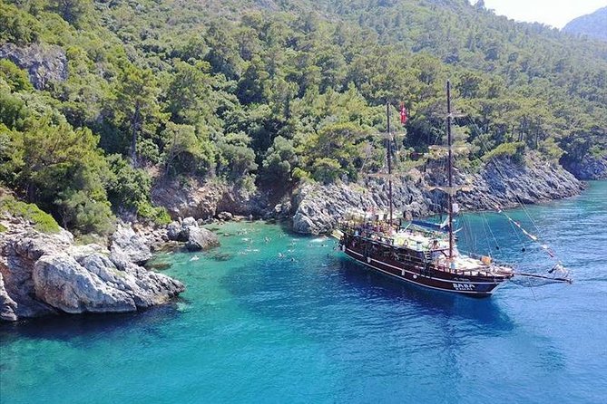 National Park Boat Trip with Lunch from Kusadasi / Selcuk - The onboard lunch: what to expect from the buffet