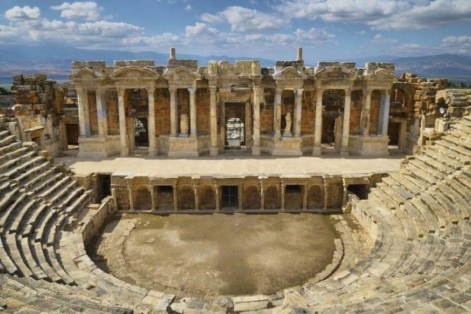 Pamukkale Small Group Tour from Kusadasi Port/Hotels - Stop 1: Pamukkale Thermal Pools and the barefoot-white effect