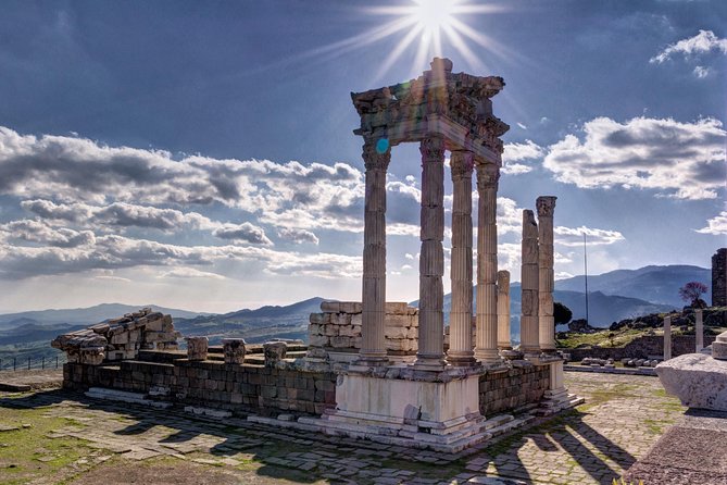 Pergamon&Asklepion Day Tour from Kusadasi / Izmir - From Izmir to Pergamum: The Ride That Sets Up the Story