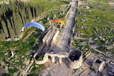 Private: Day Tour to Pamukkale from Kusadasi - The private guide: the difference between seeing and understanding