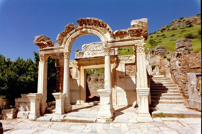 Private Ephesus Miletus Dydima Tour from Port Kusadasi - Lunch Buffet: Turkish Comfort That Keeps the Day on Track