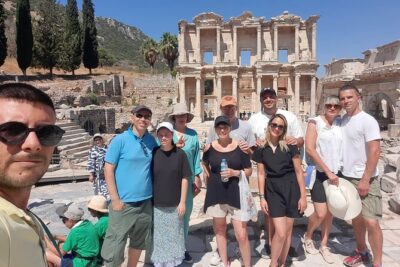 PRIVATE or SHARED: Ephesus & Mary's House Tour ENTRY FEES & LUNCH - Meeting point and getting around: port timing without stress
