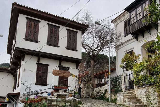 Private Village Life Sirince Trip - Included Guide vs. Independent Style: Set Your Expectations Early