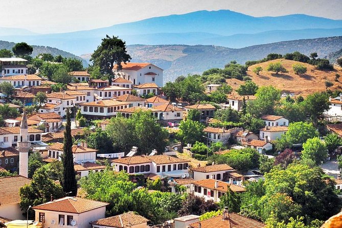Small Group Ephesus & Sirince Village Tour From Kusadasi / Selcuk - Lunch and the Vehicle: The Practical Stuff That Makes the Difference