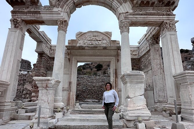 Time Travel in Ephesus: Affordable and Spectacular Experience - Meeting your guide at the Kusadasi cruise port exit